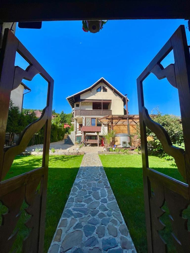 Amandra Chalet Sinaia Luaran gambar